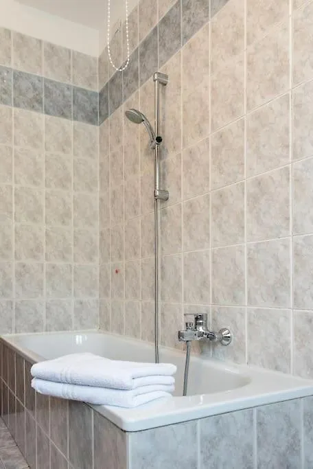 Apartament Appartamento Bilocale Werona