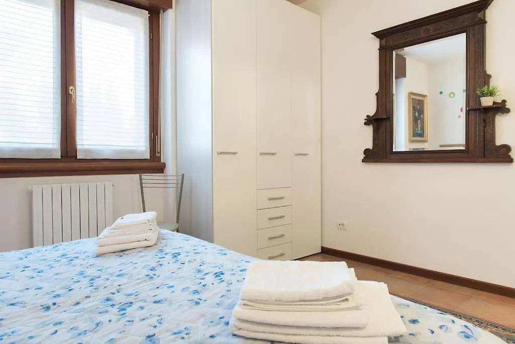 Apartament Appartamento Bilocale Werona